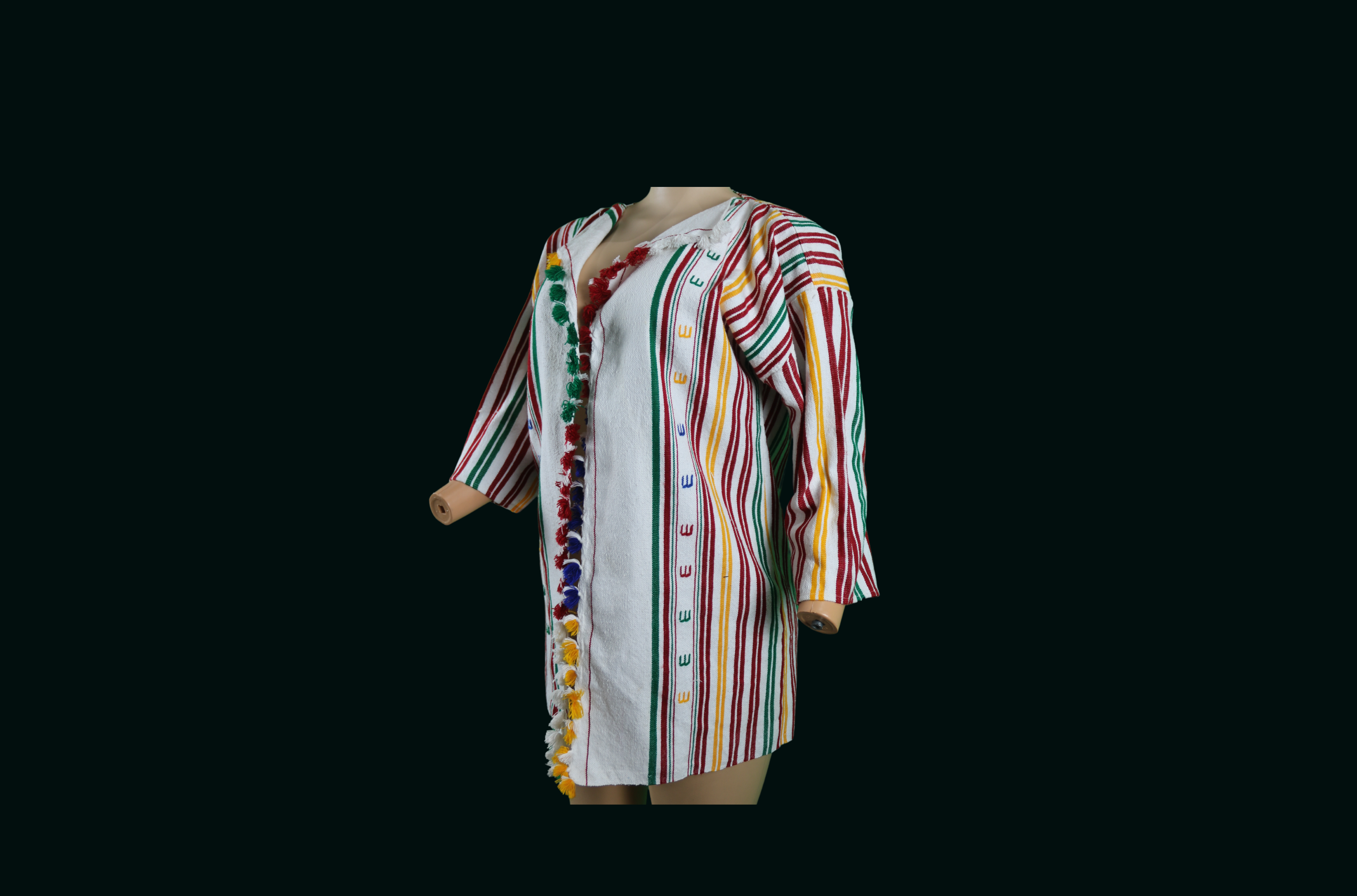 Gandoura traditionnelle à rayures multicolores et pompons
