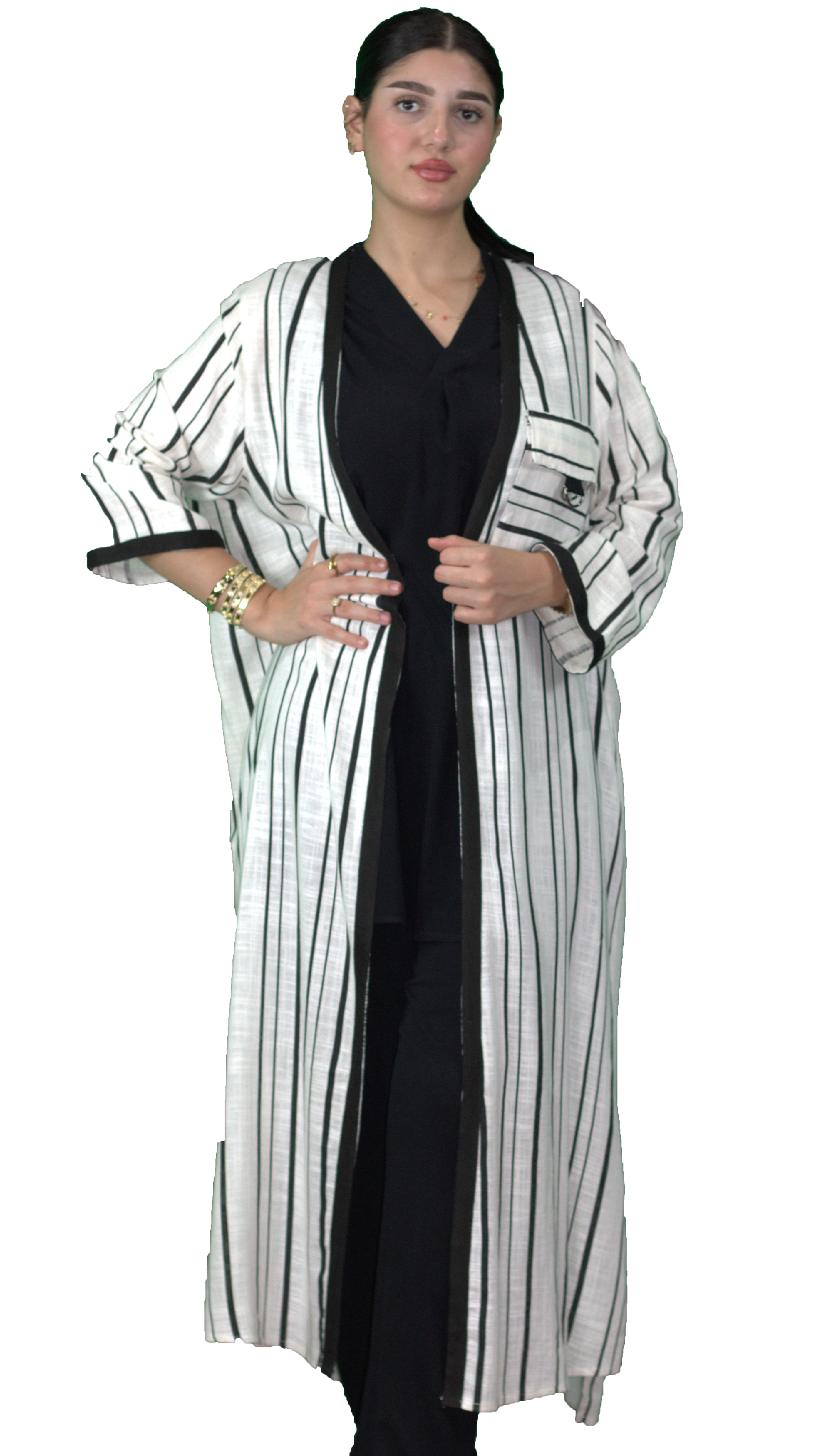 Kimono rayé noir et blanc – Style moderne et audacieux