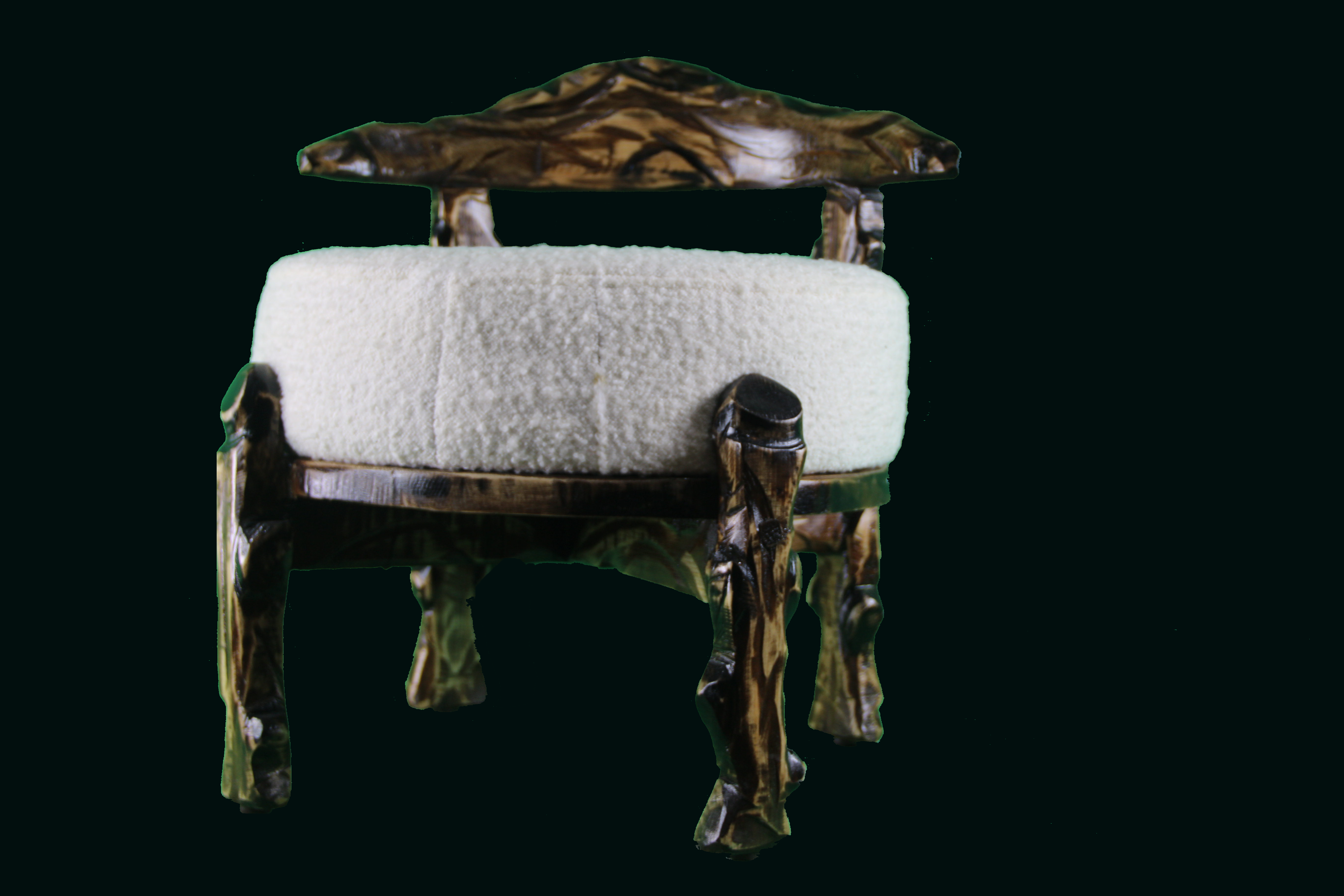 Tabouret rond avec dossier sculpté