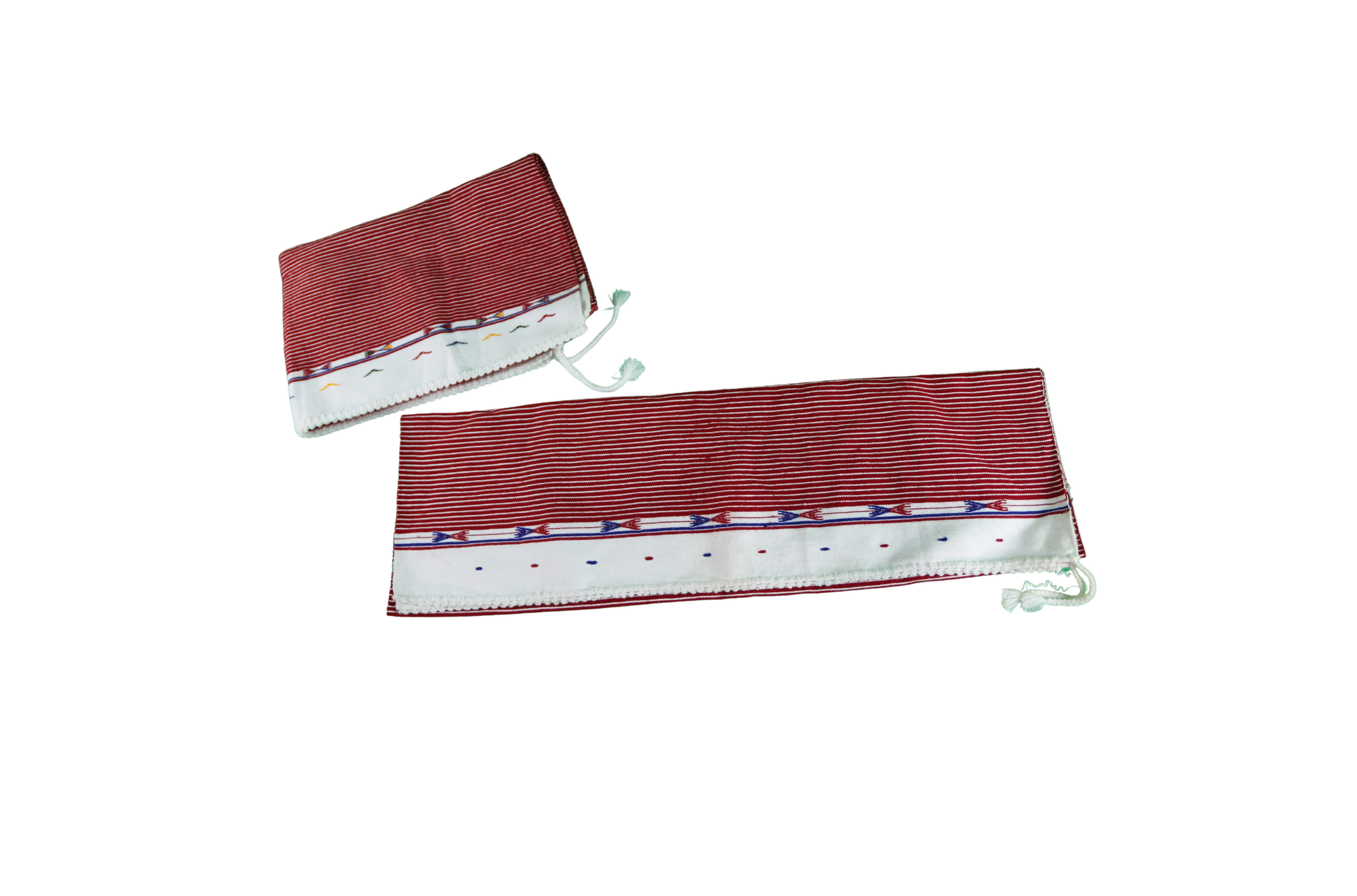 Ensemble Mendil Rouge à Fines Rayures avec Bordures Brodées