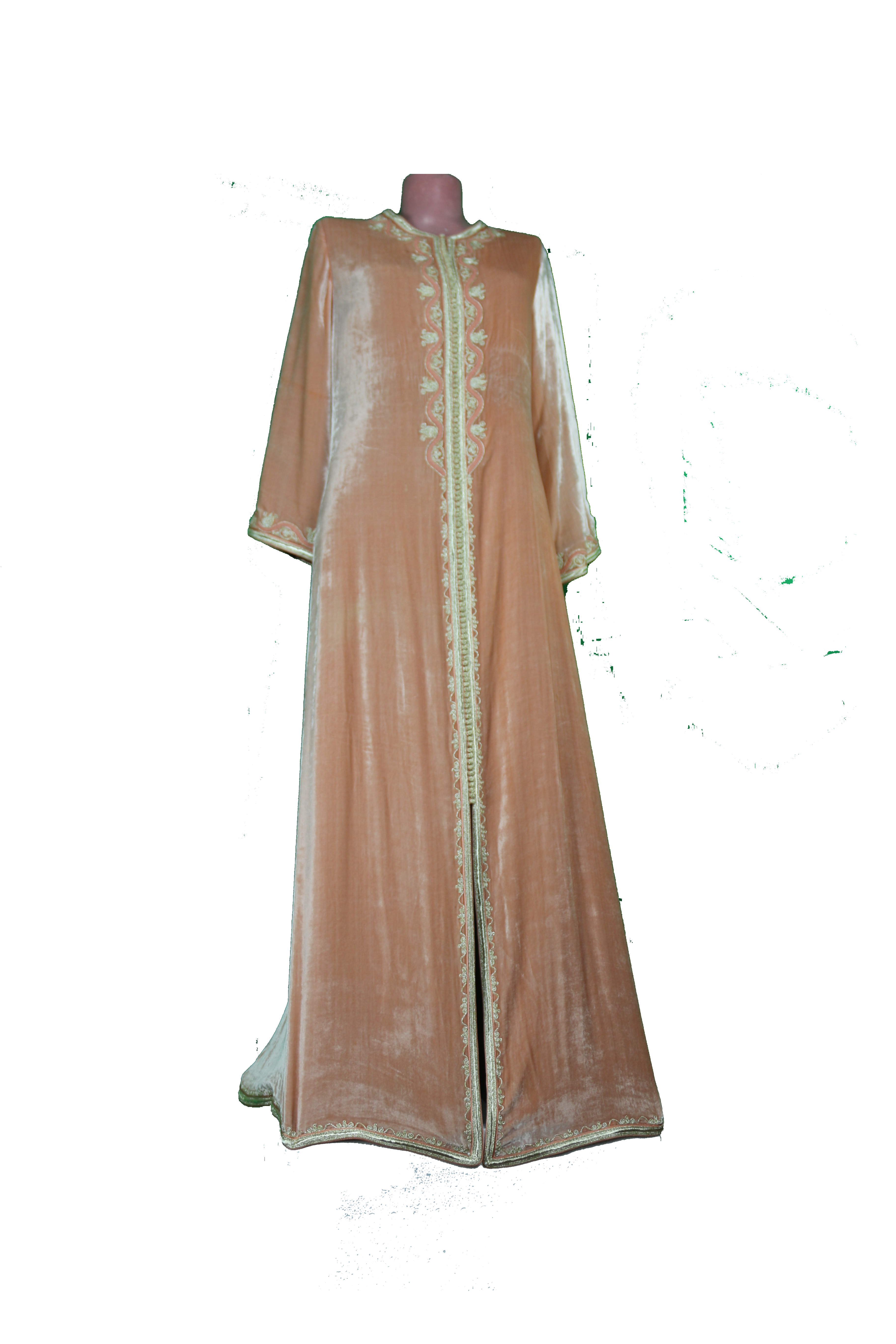 Caftan en velours pêche brodé doré