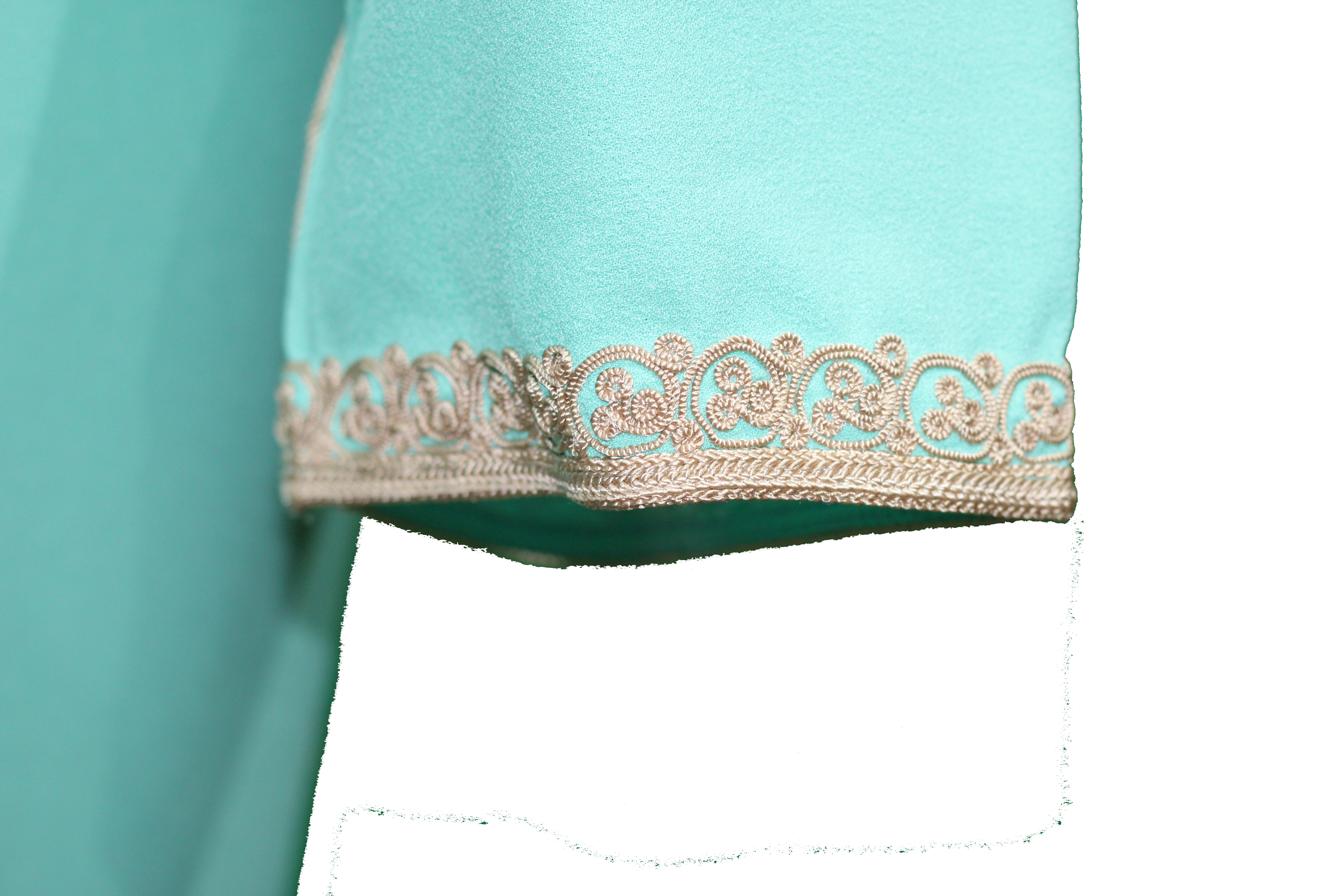 Djellaba turquoise avec broderie rose pâle