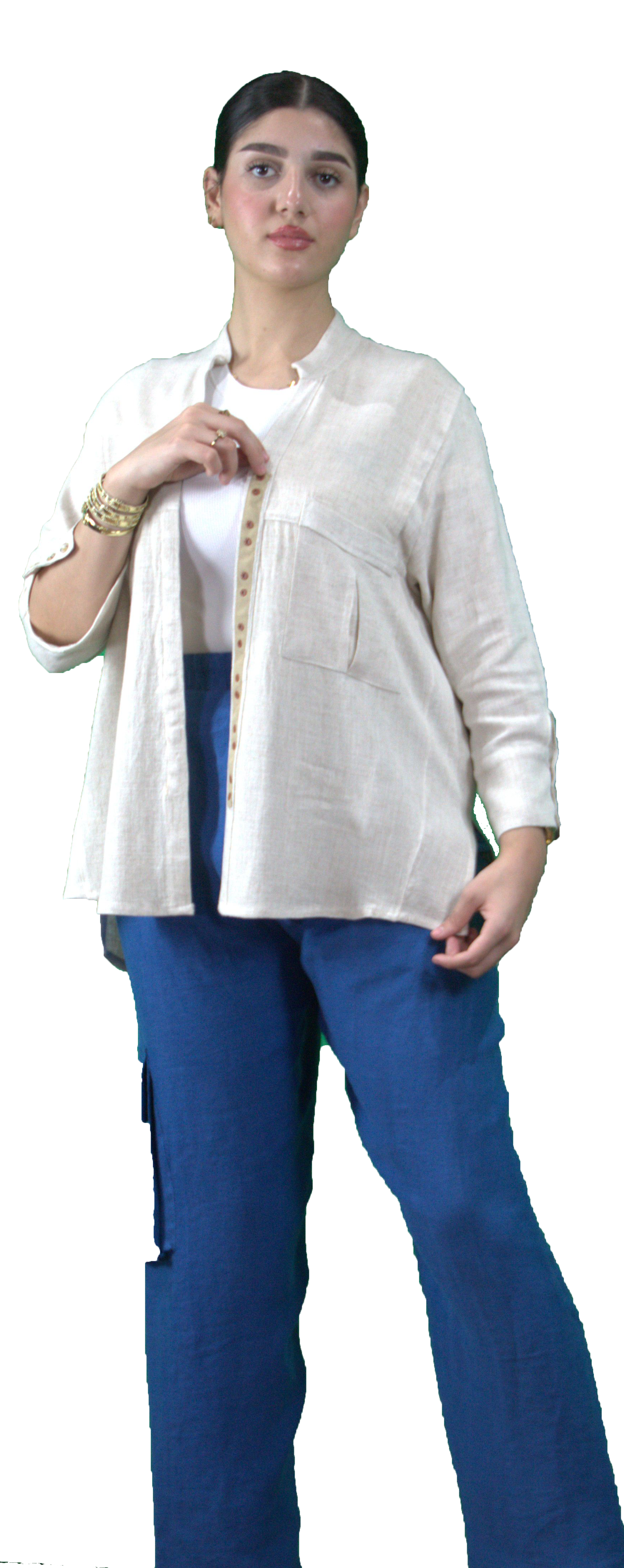 Veste crème et pantalon bleu – Look casual chic