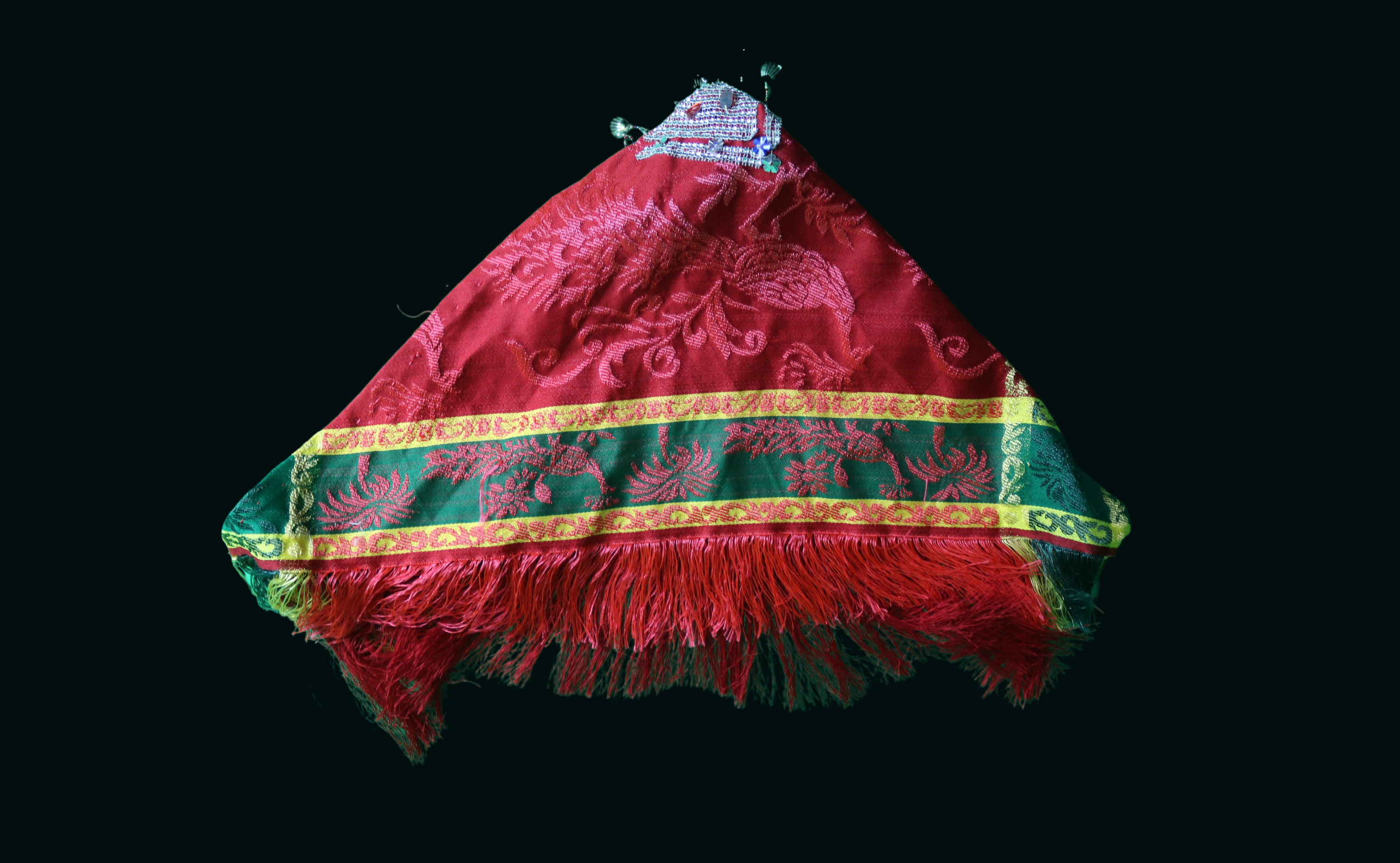 Mendil de Tête Rouge Brodé avec Fils Dorés et Franges