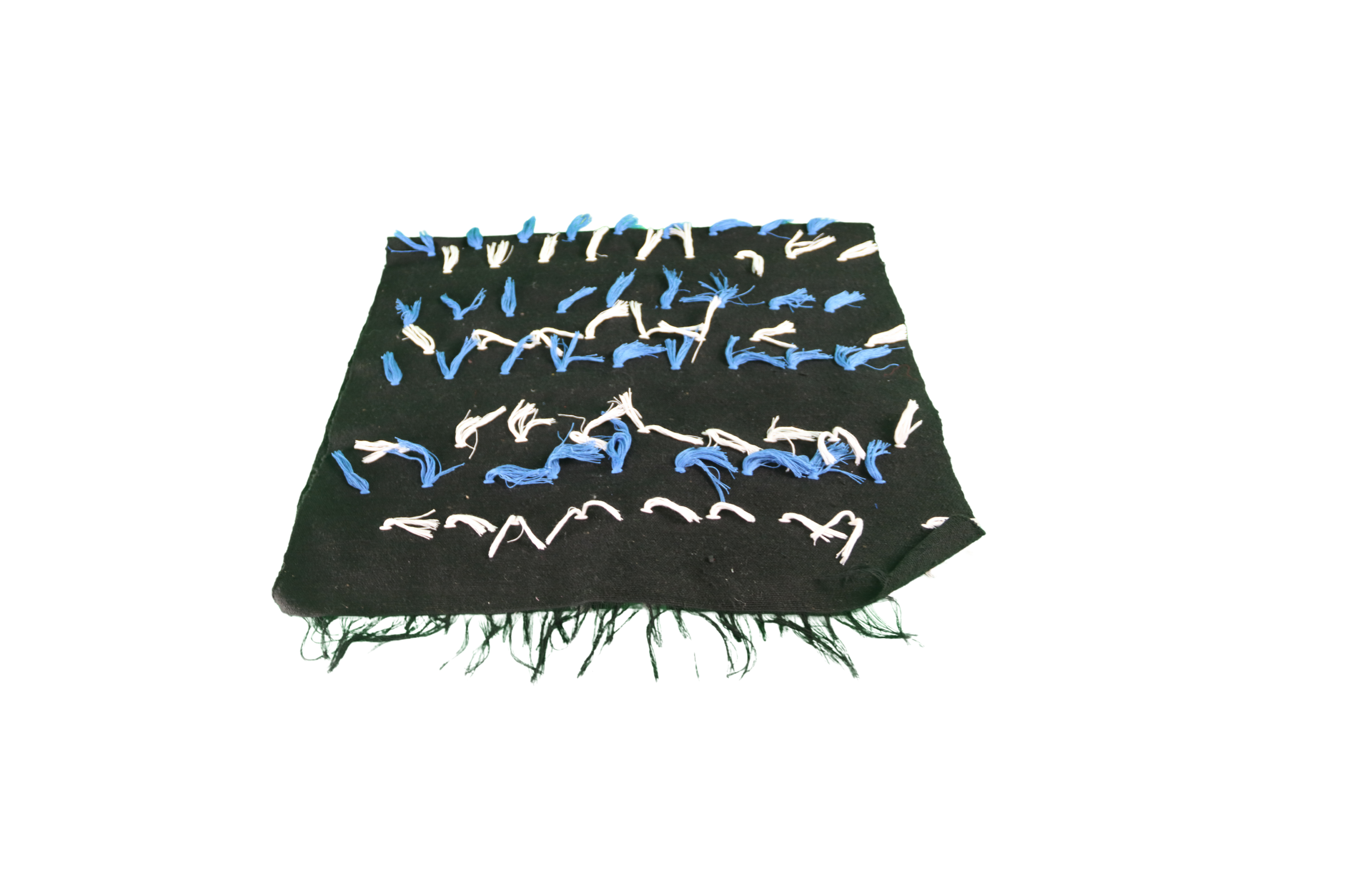 Foulard noir à motifs noués – Touche contemporaine