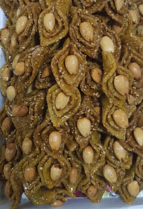 Blighate aux Amandes – Élégance Dorée